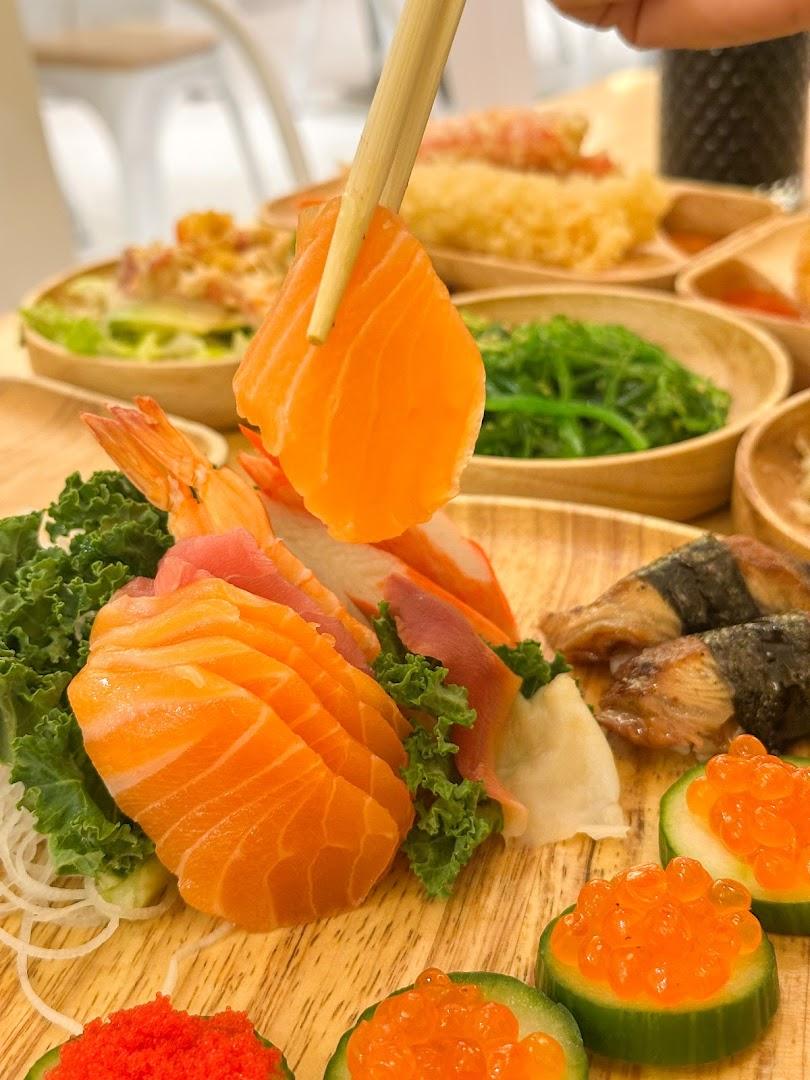 Akino (Flushing)